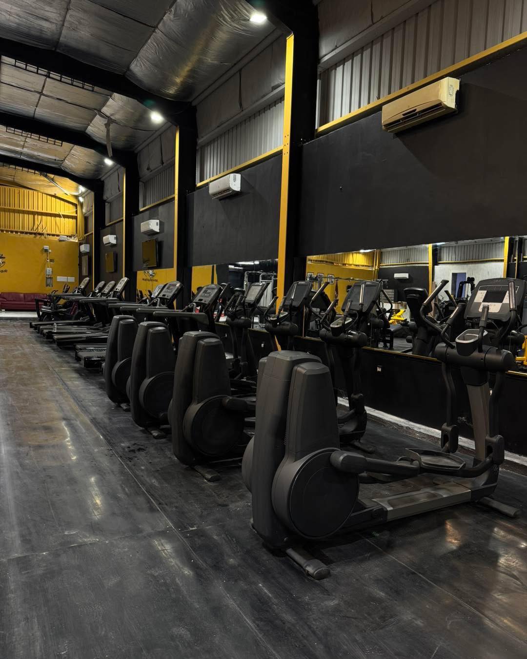 جيم الرجال — أجهزة ثقيلة
